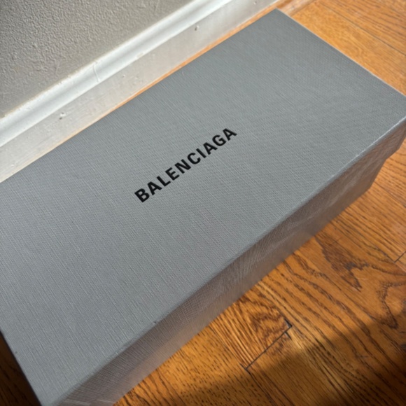 Balenciaga pool slides main image 6